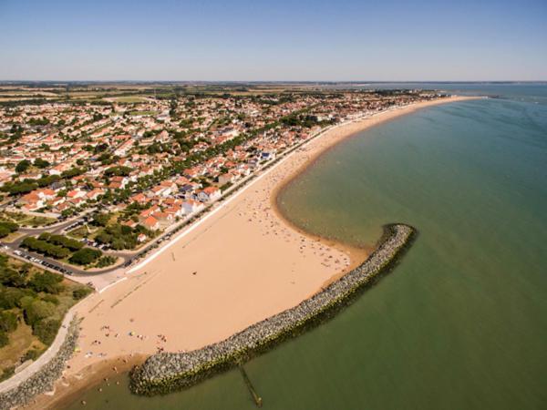 Maison *** Avec Cour 3Km Plage Et La Rochelle Saint-Vivien  Exterior foto